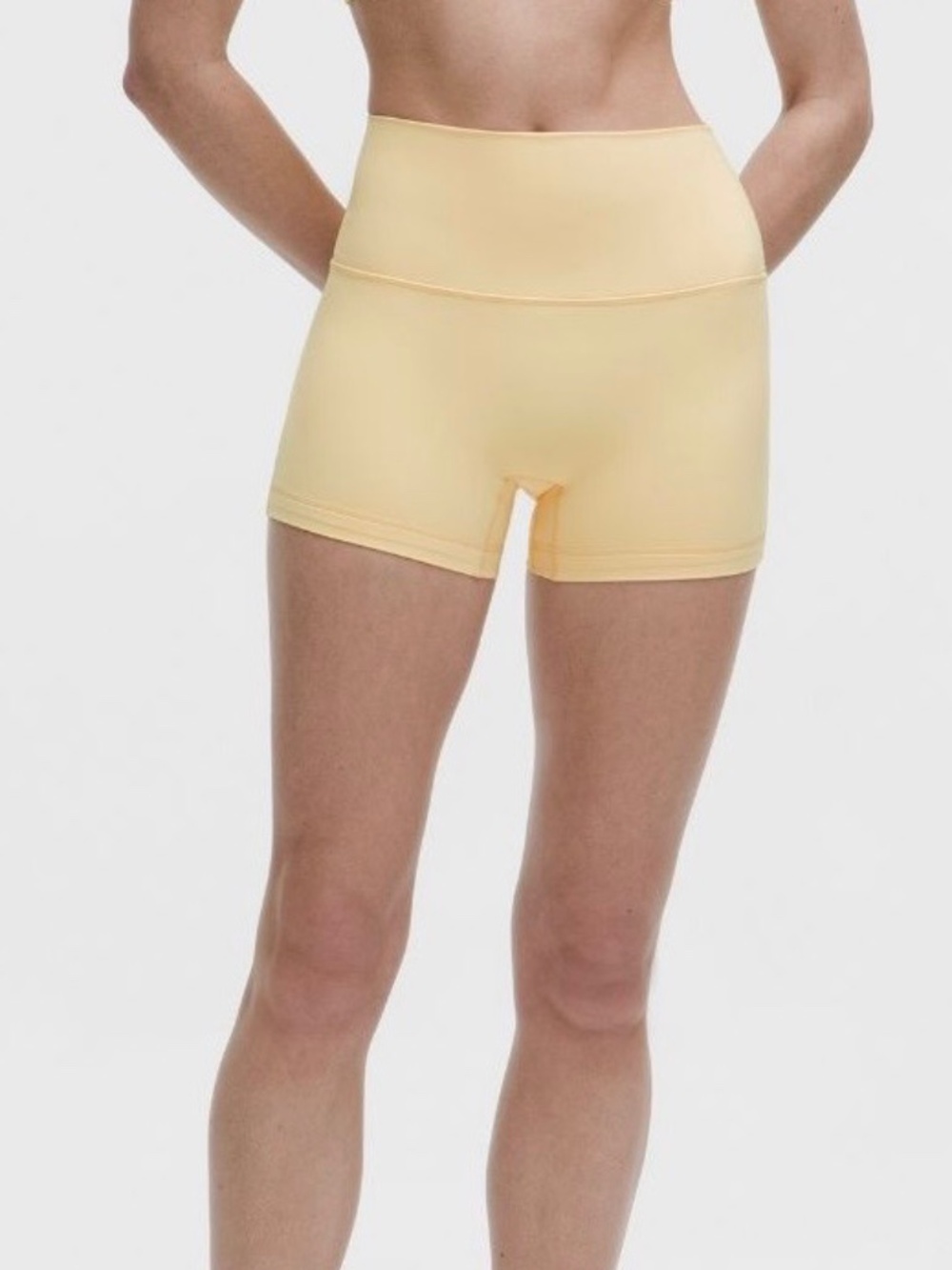 Lululemon Align 4in shorts BUTTERCREAM